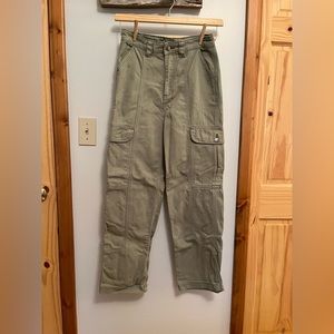 EUC billabong cargo pant